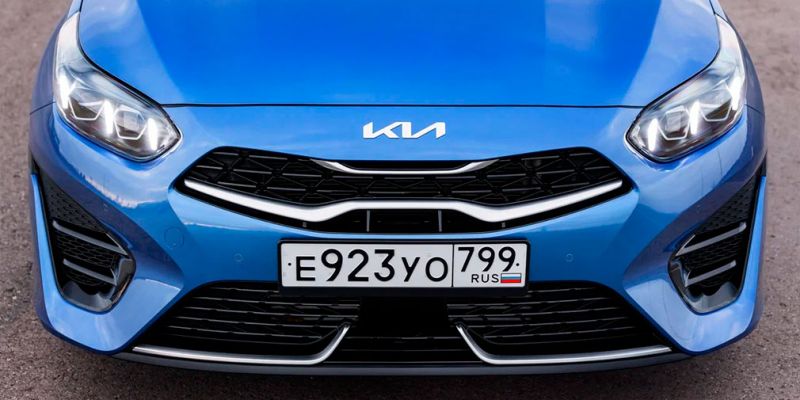 
            Ставки на «спорт». Тест-драйв Kia Ceed 2022
        